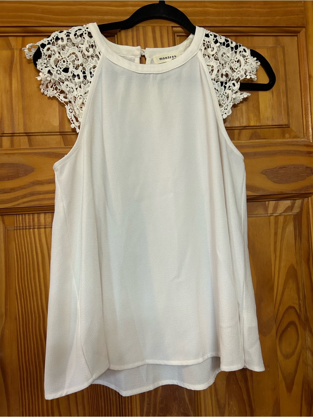 Monteau White Lace Cap-Sleeve Halter Camisole